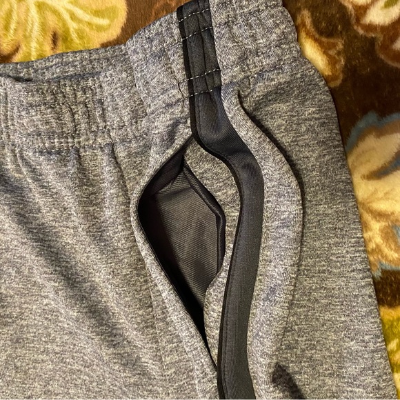 Tapout Cuffed Ankle Sweatpants - Picture 4 of 7